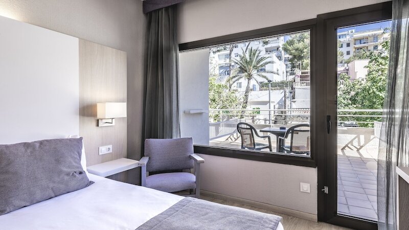 Be Live Adults Only Marivent 10