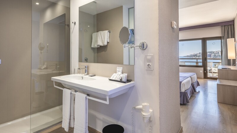 Be Live Adults Only Marivent 12