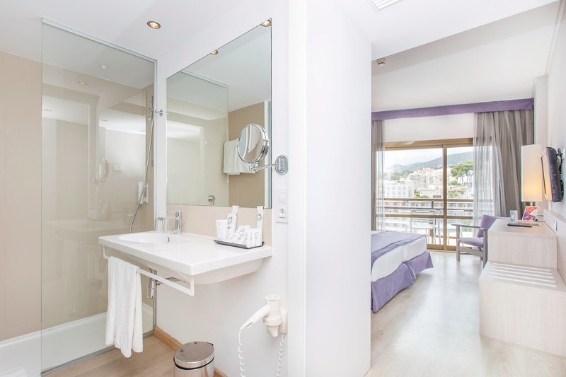 Be Live Adults Only Marivent 9