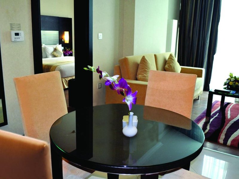 Holiday Villa Hotel & Residence Doha 11