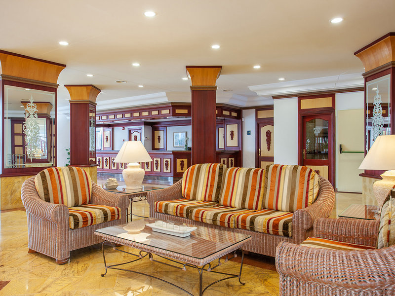 Grupotel Santa Eulària & Spa 11