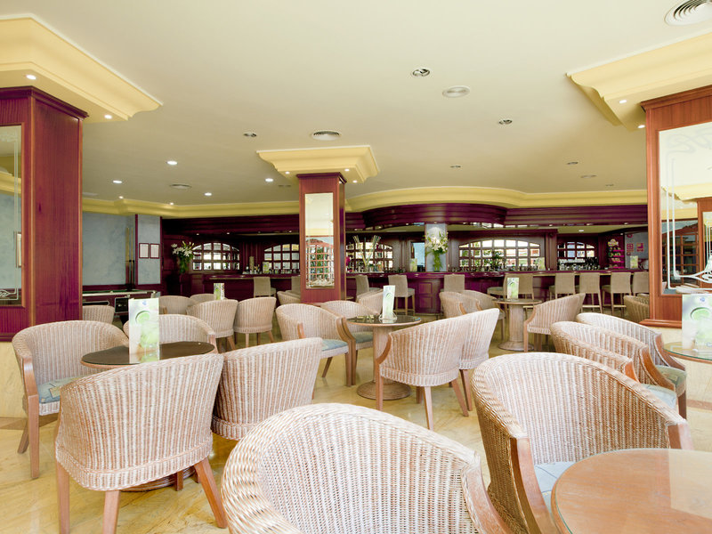 Grupotel Santa Eulària & Spa 20