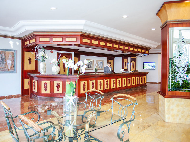 Grupotel Santa Eulària & Spa 15