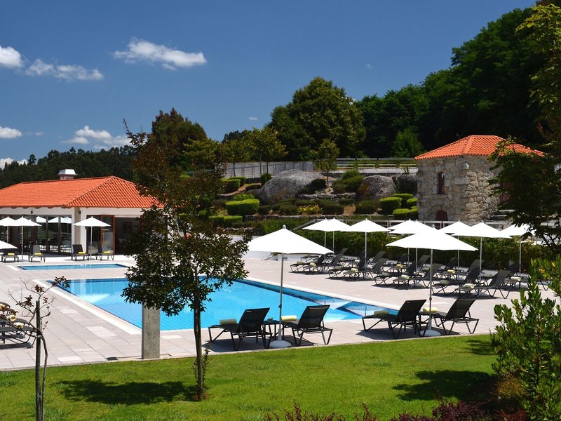 Pousada Mosteiro Guimarães, Monument Hotel & SLH 12