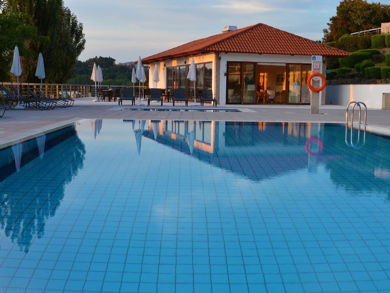 Pousada Mosteiro Guimarães, Monument Hotel & SLH 13