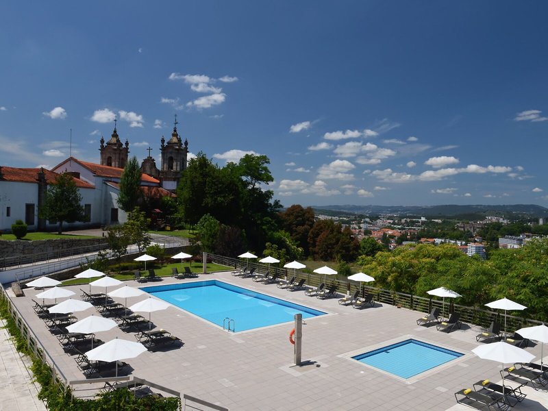 Pousada Mosteiro Guimarães, Monument Hotel & SLH 19