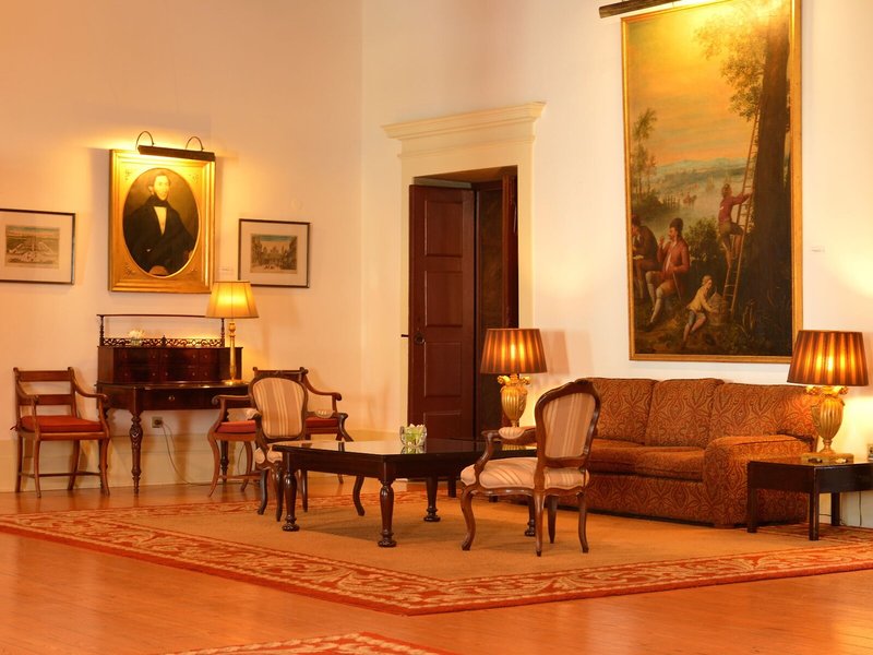 Pousada Mosteiro Guimarães, Monument Hotel & SLH 24