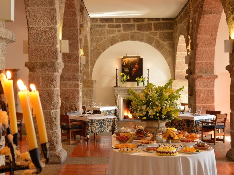 Pousada Mosteiro Guimarães, Monument Hotel & SLH 28