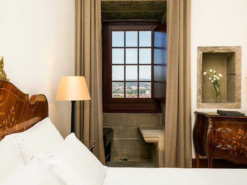Pousada Mosteiro Guimarães, Monument Hotel & SLH 40