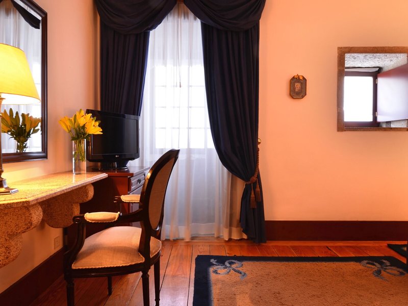 Pousada Mosteiro Guimarães, Monument Hotel & SLH 47