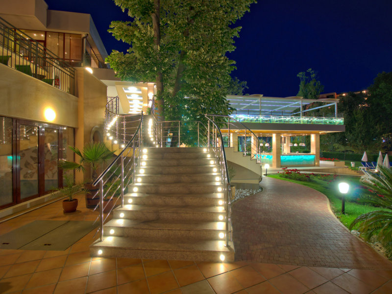 Kristal Goldstrand 4 - Exterior