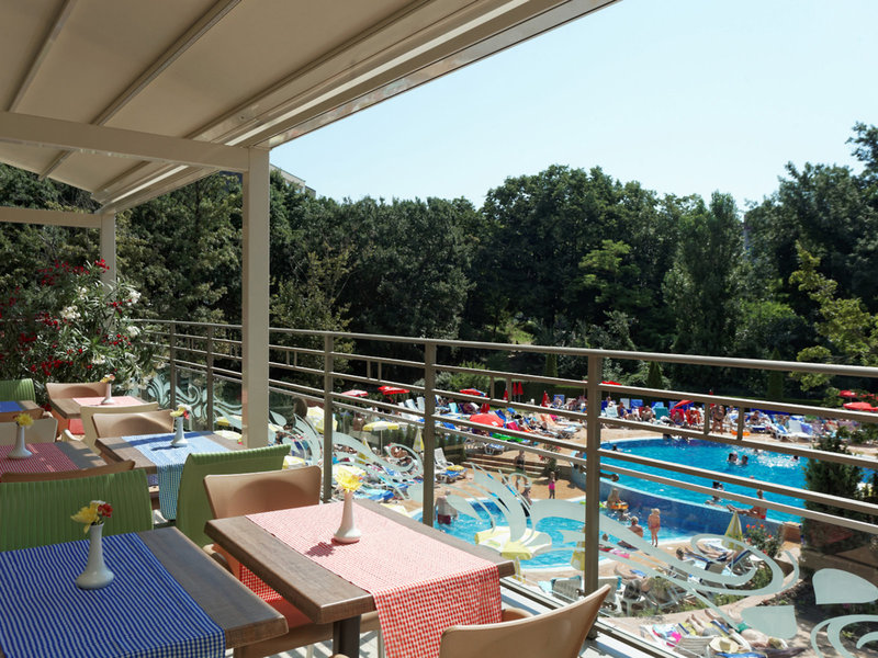 Kristal Goldstrand 17 - Restaurant