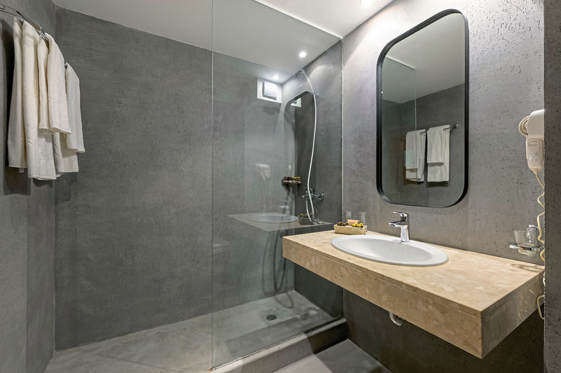 Kristal Goldstrand 27