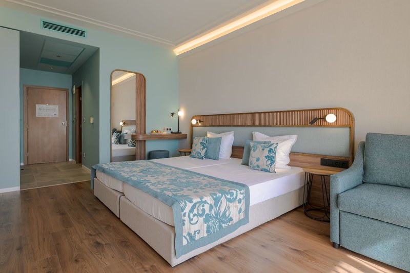 Kristal Goldstrand 13