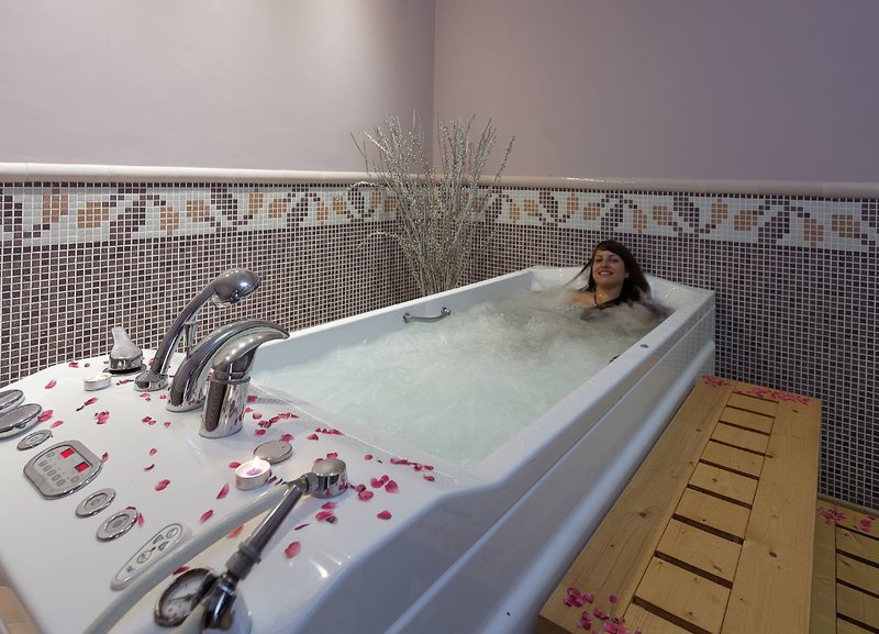 Kristal Goldstrand 37