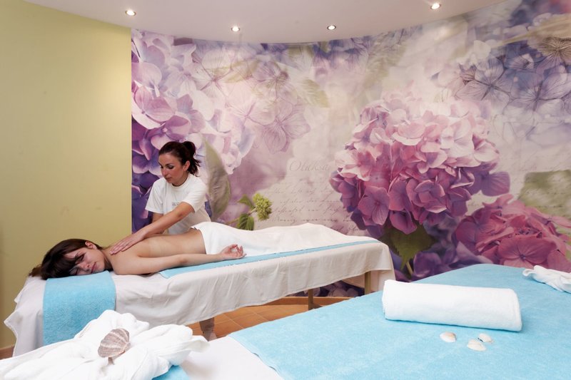 Kristal Goldstrand 40