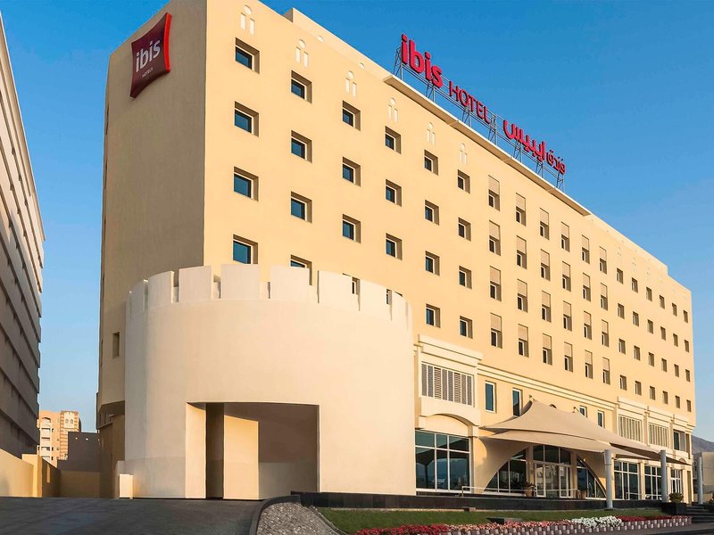 ibis Muscat 3