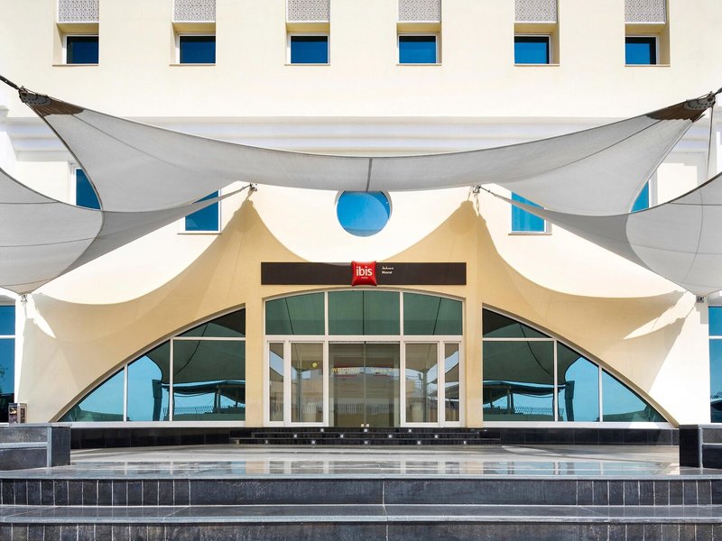 ibis Muscat 5