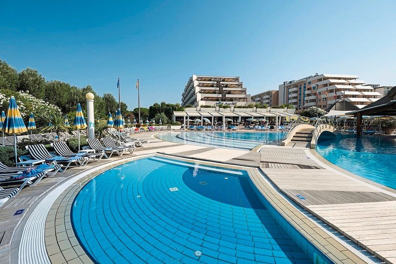 Savoy Beach Hotel & Thermal Spa 1