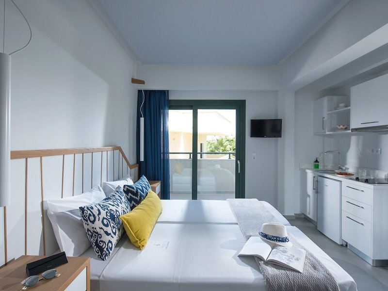 Kristalli Hotel Apartments 19
