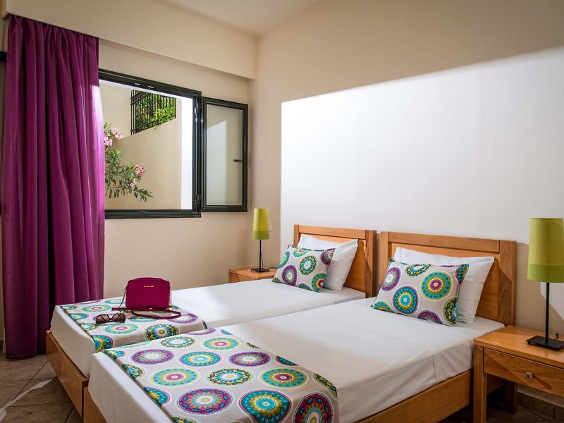 Kristalli Hotel Apartments 25