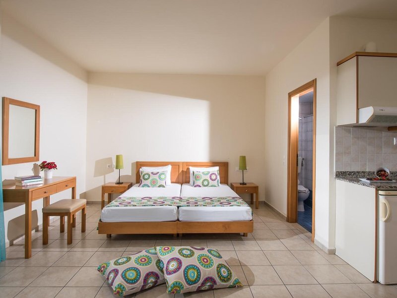Kristalli Hotel Apartments 30