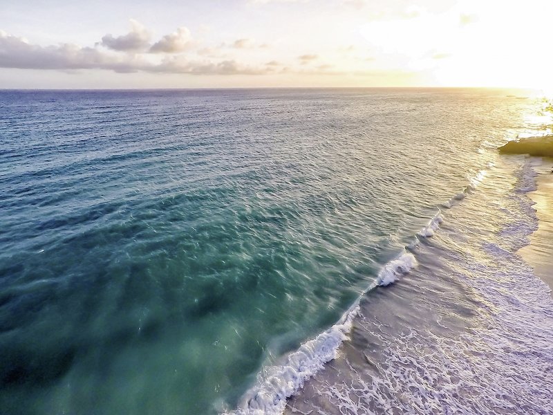 Sea Breeze Beach House 3