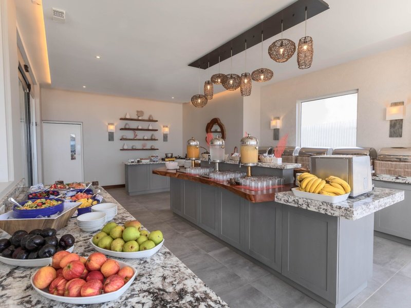 Sea Breeze Beach House 18