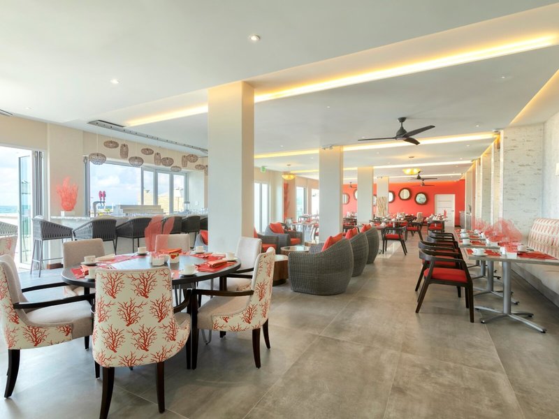 Sea Breeze Beach Hotel 14