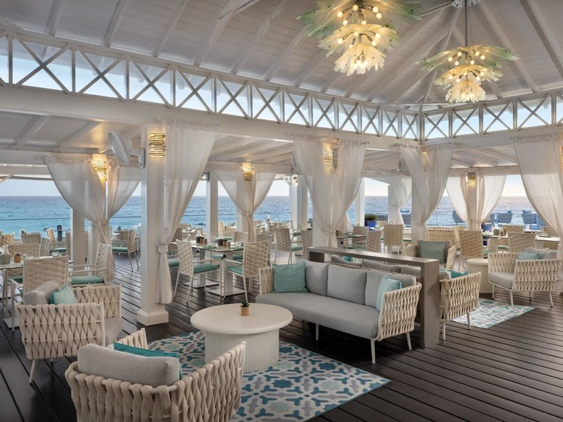 Sea Breeze Beach Hotel 24