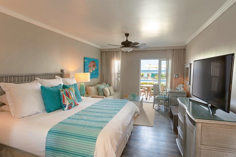 Sea Breeze Beach House 12