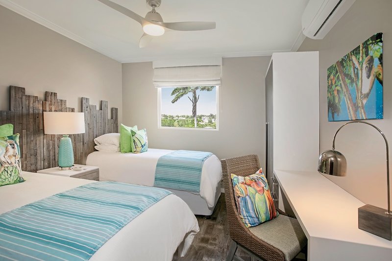 Sea Breeze Beach House 16