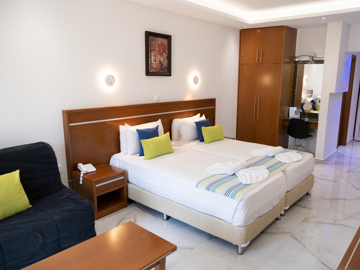 Loutsiana Hotel Apts 9