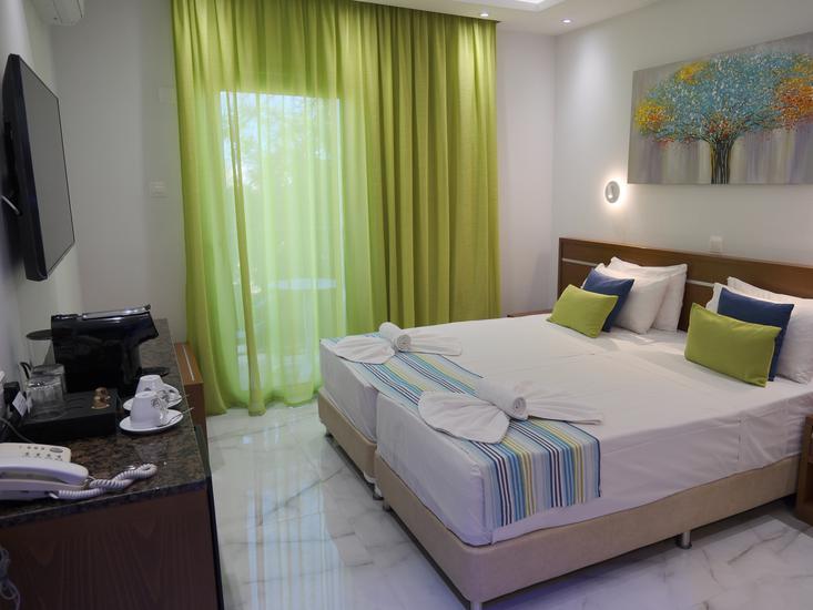 Loutsiana Hotel Apts 10