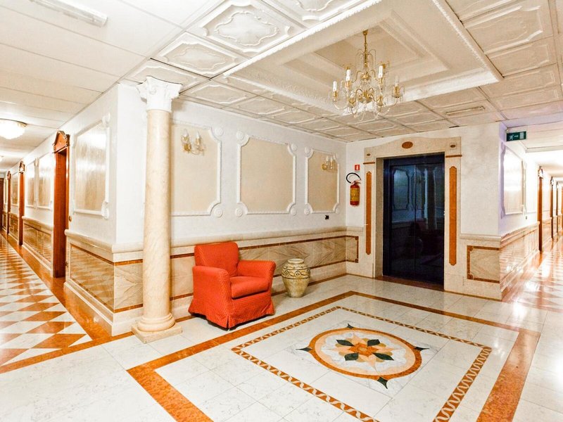 Mariano IV Palace 10