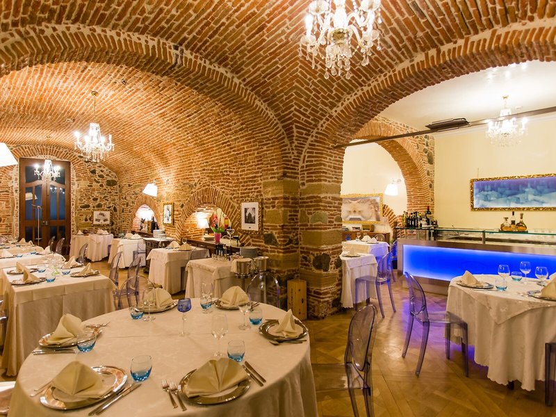 Mariano IV Palace 16