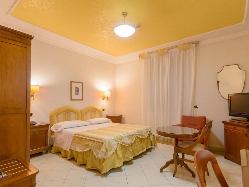 Mariano IV Palace 29