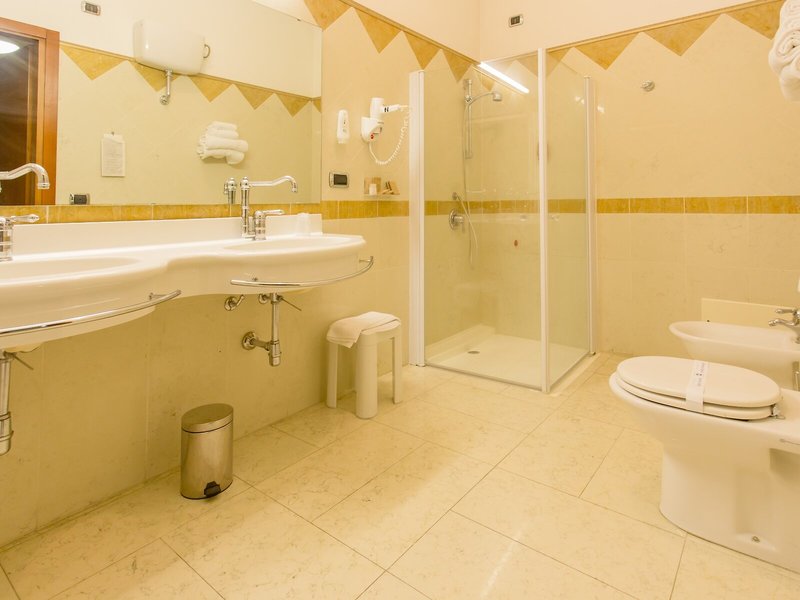 Mariano IV Palace 32