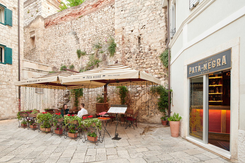 Marmont Heritage Hotel 11