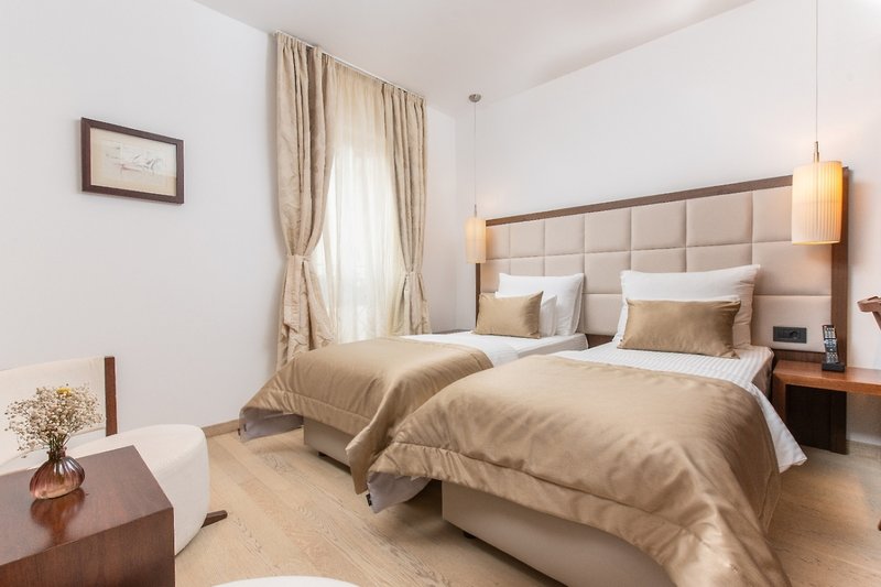 Marmont Heritage Hotel 27