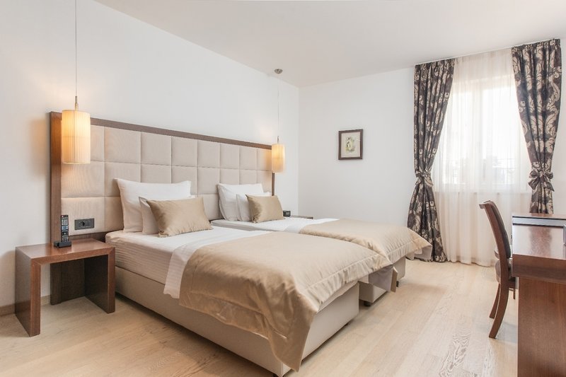Marmont Heritage Hotel 35