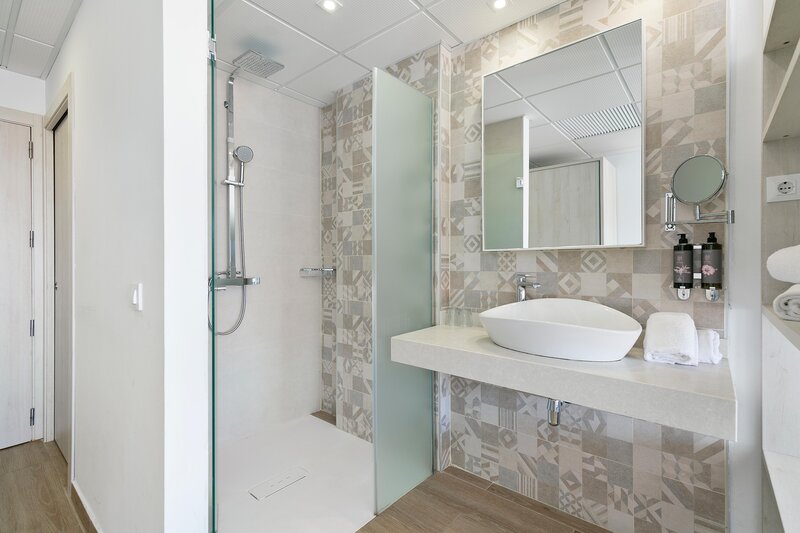 TUI SUNEO Costa Brava 48