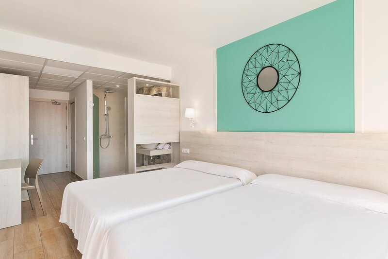 TUI SUNEO Costa Brava 44