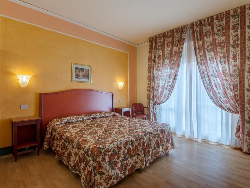 Minerva Palace 5