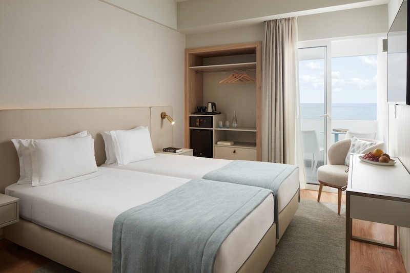 Dom José Beach Hotel 11