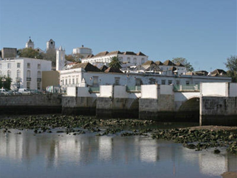 Ozadi Tavira 6