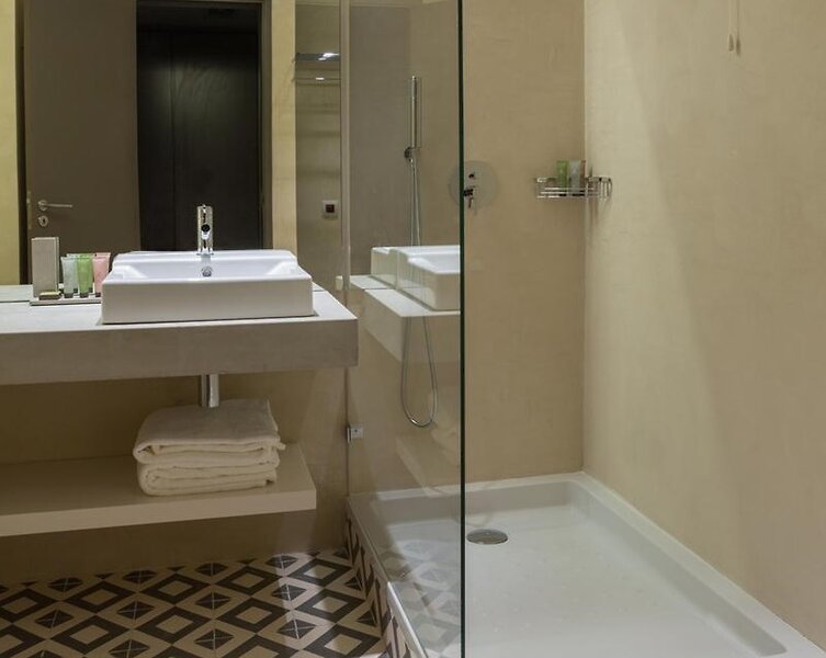 Ozadi Tavira Hotel 15