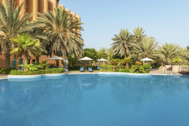 Sheraton Abu Dhabi Hotel & Resort 1