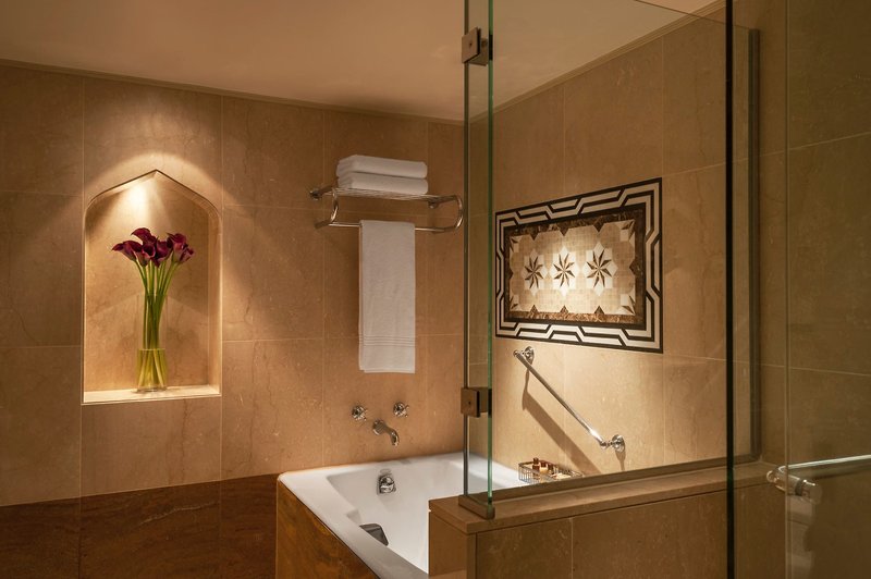 Sheraton Abu Dhabi Hotel & Resort 12