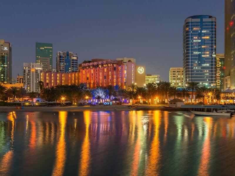 Sheraton Abu Dhabi Hotel & Resort 1